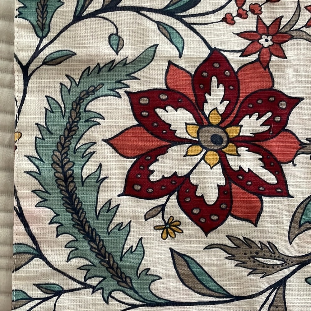 Table Runner from Better Homes and Garden - Picture 3 of 4